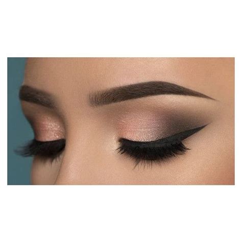 Get Ready For A Glamorous Night With These 15 Smokey Eye Makeup Ideas