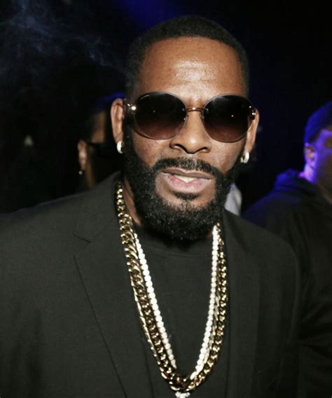 lawyer claims that new tape shows r kelly having sex with a minor courtroom mail