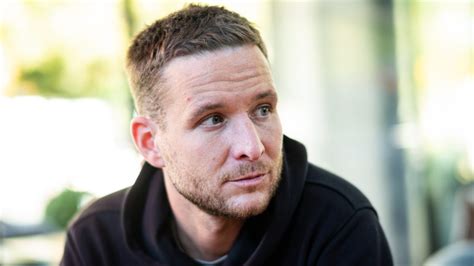 Életrajz, adatok, képek, háttérképek, vélemények. Istenes Bence: A család akkor is család, ha szülők azonos ...