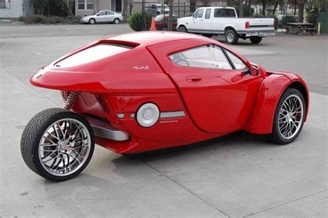 Ultimate Personal Car Of The Future Reverse Trike Three Wheeled Car