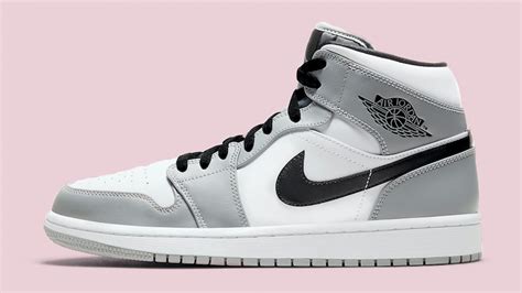 Built with leather, the upper sports a white base overlaid by light smoke grey, with black on the swoosh, laces and 'wings' branding. Keep It Cool In The Nike Air Jordan 1 Mid 'Light Smoke ...