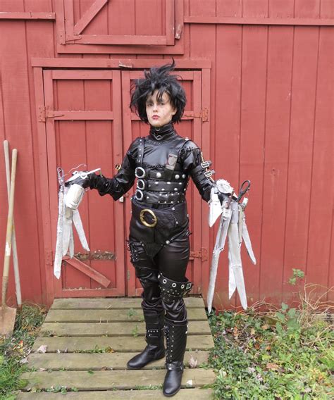 I Made Edward Scissorhands Completely From Scratch About A Year Ago