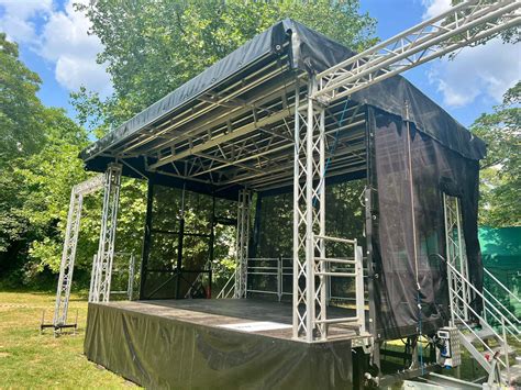 Stage Events Mobile Outdoor Trailer Stage Hire Stages And Staging