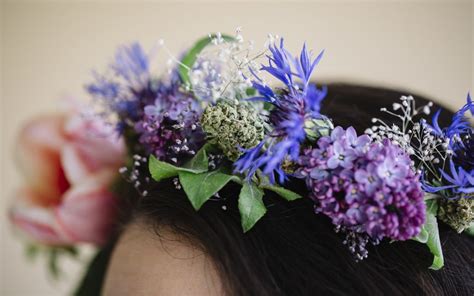 Floral designs by julia rose on the cover of fleuresse. Cannabis Flower Crowns: The Perfect DIY Smokeable ...