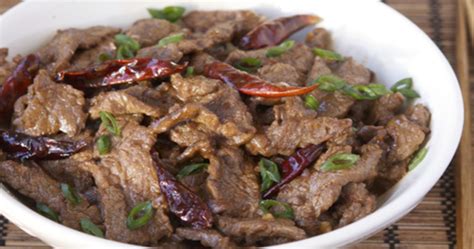 In the slow cooker, combine the water, soy sauce, hoisin sauce, apricot jam, corn starch, garlic, and ginger with a whisk until smooth. Beef Apricot Jam Mongolian - Slow Cooker Mongolian Beef ...