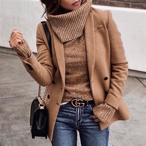 Can I Wear Camel Blazer With Camel Turtleneck Sweater This Fall 2020 ⋆