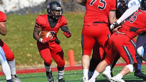 scsu-football-wins-homecoming-game-against-upper-iowa