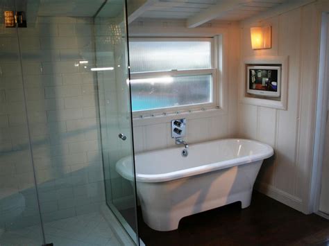 It also maximizes bathroom space by not requiring the need to install a. Amazing Tubs and Showers Seen On Bath Crashers | DIY