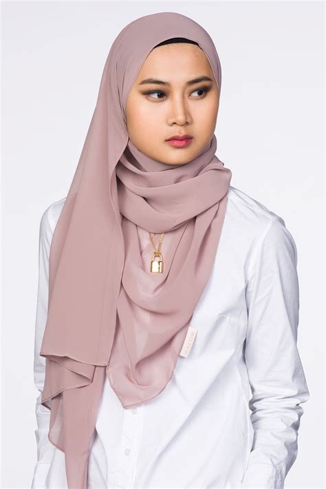pin on hijab outfits