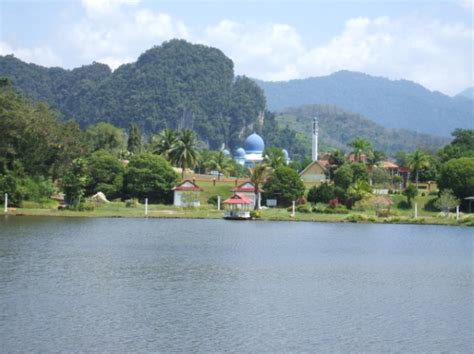 Bagaimana dengan senarai tempat menarik di selangor yang dikongsikan? Tempat Menarik Di Kelantan | Lokasi Percutian