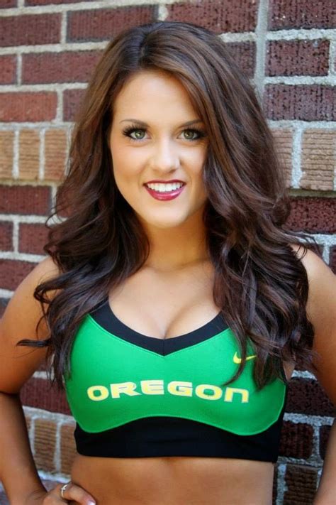 My Fave Oregon Cheerleader Tawnya 💖💖 Oregon Cheerleaders Cheerleading Oregon Ducks