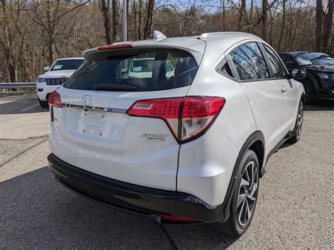 Check spelling or type a new query. Pre-Owned 2019 Honda HR-V Sport in Platinum White Pearl ...