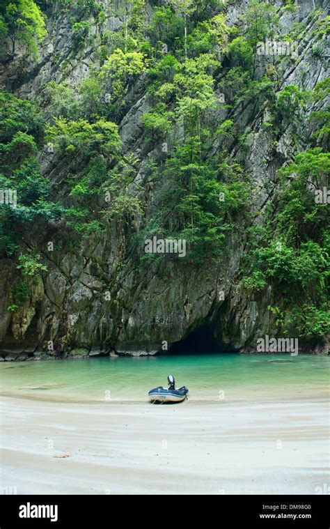 Emerald cave thailand fotografías e imágenes de alta resolución Alamy