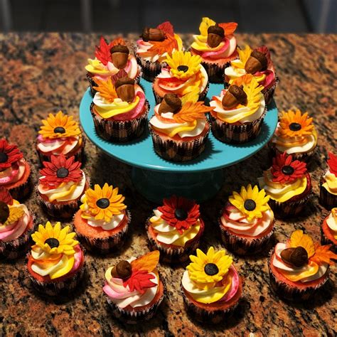 Fall Themed Cupcakes 🧡💛 ️ Themed Cupcakes Custom Cakes Autumn Theme