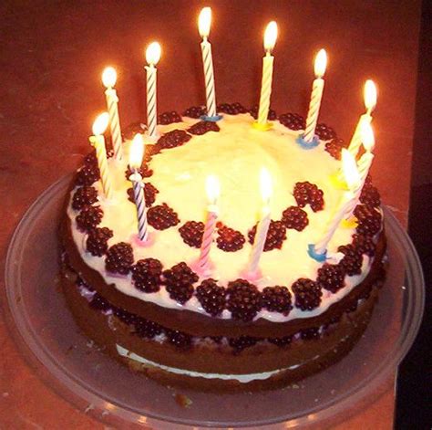 Fileaward Misc Birthday Cake Wikimedia Commons