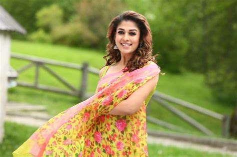 Nayanthara Hot Look In Bikini Pictures And Spicy Images