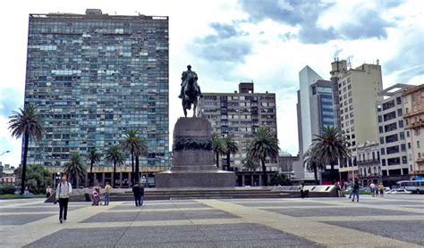 10 Visitas Indispensables En Montevideo Qué Ver Y Visitar