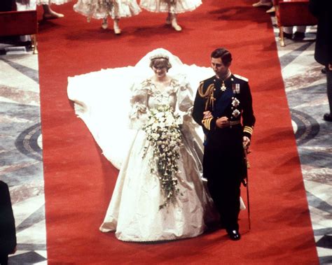 13 Foto Kenangan Royal Wedding Putri Diana Dan Pangeran Charles
