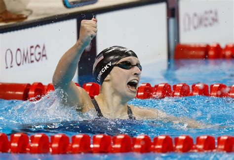 Katie Ledecky Smashes 400 Meter Freestyle World Record Graphic Online