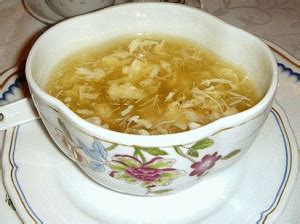 Acqua 2,5 l per il ripieno quando avrete ultimato la cottura del brodo, filtratelo con un colino a maglie strette (14) e tenete da parte. Ricetta: Il brodo di cappone