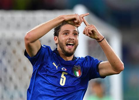Italy 3 Switzerland 0 Watch Manuel Locatelli Hit Stunning Double As