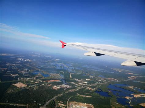 Being 38000 feet up in the clouds... - SriLankan Airlines