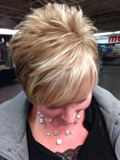 10 Classic Hairstyles Tutorials That Are Always In Style | Short hair