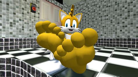 Tails Big Feet By Jhedral On Deviantart