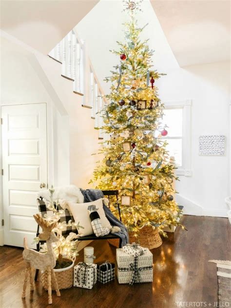 5 Easy Ways To Create A Cottage Style Christmas Tree With Balsam Hill