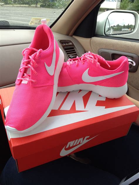 Hot Pink Roshe Runs Black Nike Shoes Nike Free Shoes Nike Shoes
