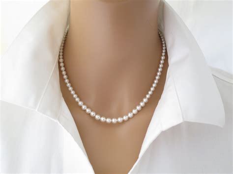 Classic Pearl Necklace Simple Graduated Pearl Bridesmaid T Etsy