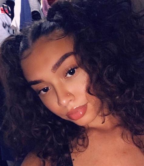 Snapchat Theslimgal 💕 Aesthetic Hair Curly Hair Styles Light Skin Girls