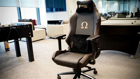 The New Secretlab 2020 Gaming Chairs Feature Super Durable Pu Leather One Esports