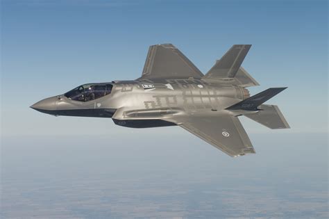 Lockheed Martin F 35 Lightning Ii Hd Wallpaper Background Image