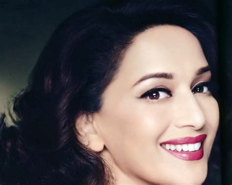 Missing Beats Of Life Bollywood Actress Madhuri Dixit Hd Wallpapers And Images