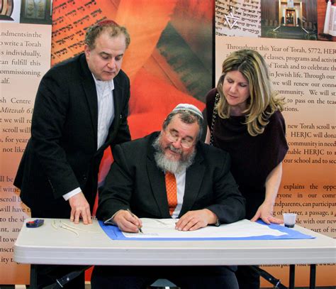 Writing A New Torah At Hewlett East Rockaway Jewish Centre Propels