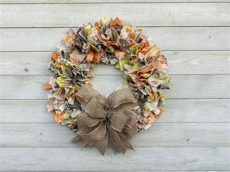 How To Make A Fabric Wreath Easy Diy Ikorncrafts