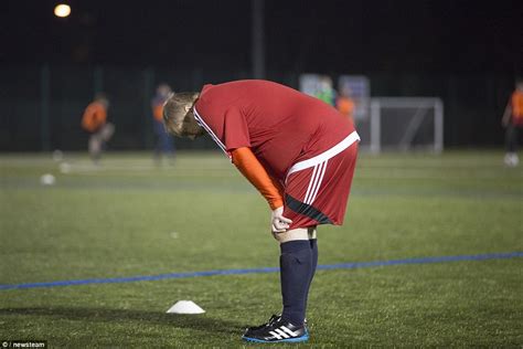 Men V Fat Football League For Obese Players Is Launched Daily Mail Online