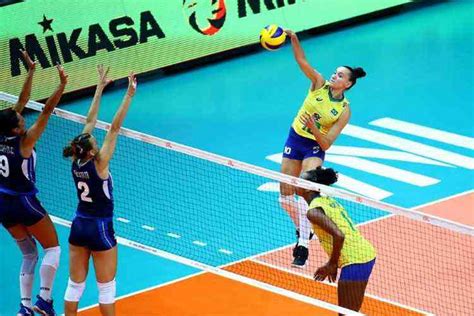 De relevar a ausência de 4 clubes que competiram esta época na liga bpi: FIVB anuncia sedes da Liga das Nações de Vôlei 2020 com ...