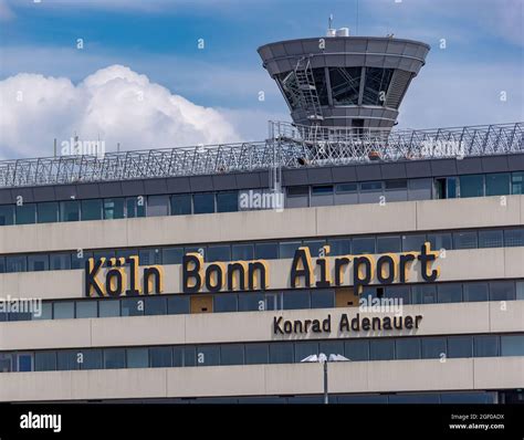 Köln bonn airport ankunft -Fotos und -Bildmaterial in hoher Auflösung