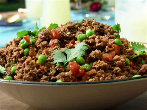 This is one of the easiest beef mince recipes since it just takes 5 minutes preparation time and then can bubble away on the stove for at least 25 minutes, but really as long as you like until you are ready to eat it. Qeema (Beef Mince) - Dirty Apron Recipes