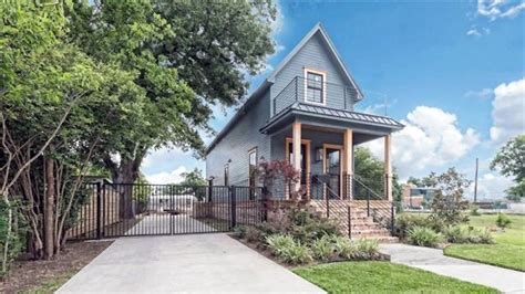 Fixer Upper Shotgun House For Sale For A Sky High Price