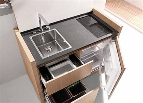 Las mini cocinas o cocinas modernas compactas son ideales para espacios reducidos pero no exclusivas para ellos. Mini Kitchen - compact and hyper-equipped, by Kitchoo
