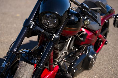 2017 Harley Davidson® Fxse Cvo™ Pro Street Breakout® Scorched Apple