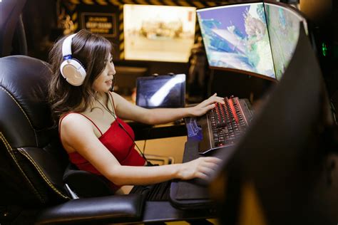 A Woman Playing A Video Game · Free Stock Photo