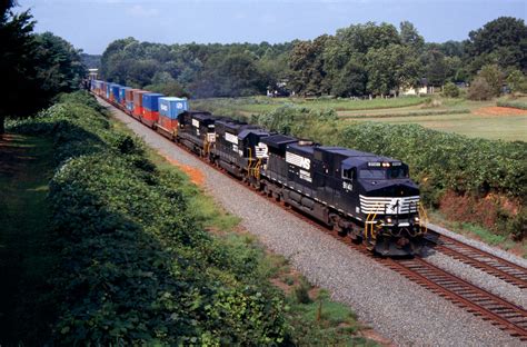 Norfolk Southern's Mainframe: The Unsung Star Behind Seamless Rail Operations 1