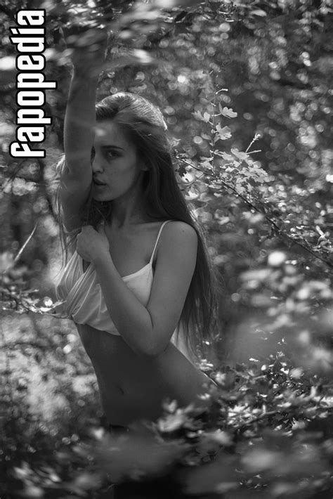 Adela Patrascan Nude Leaks Photo Fapopedia