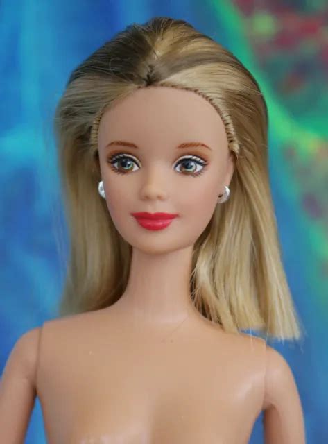 Nude Barbie Highlight Blonde Hair Tnt Hazel Eyes Red Lips Mackie New