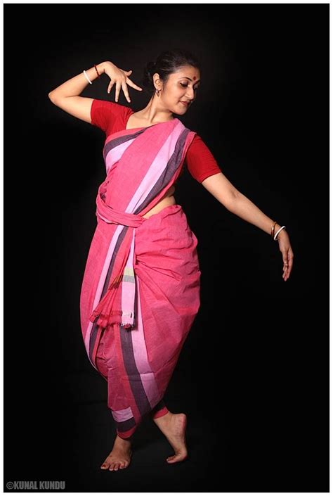 Pin By Utsa Kundu On Cotton Dance Practice Sarees Bharatanatyam Poses
