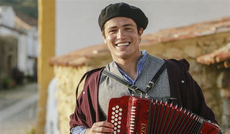 Quando há muita confusão, não é amor. João Mota fala da sua personagem em A Serra e faz ...